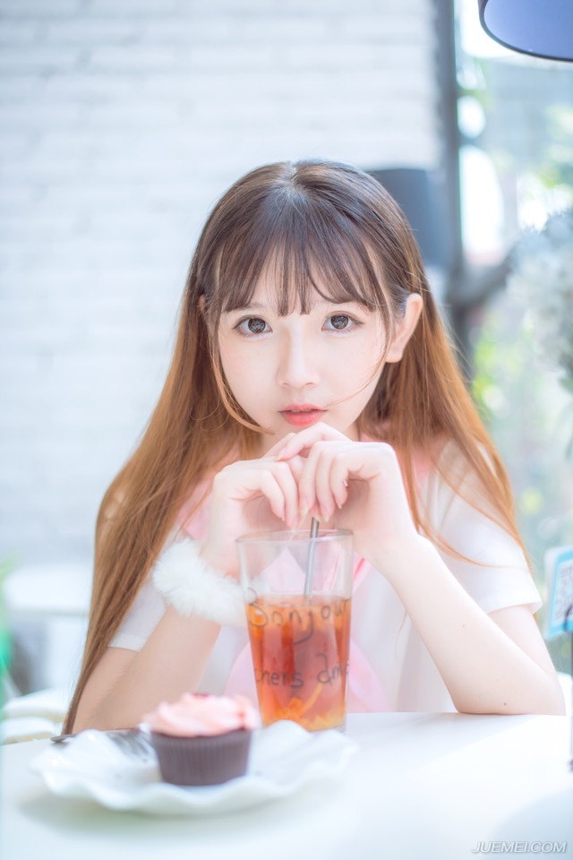 “这十万大军是我们的了。”